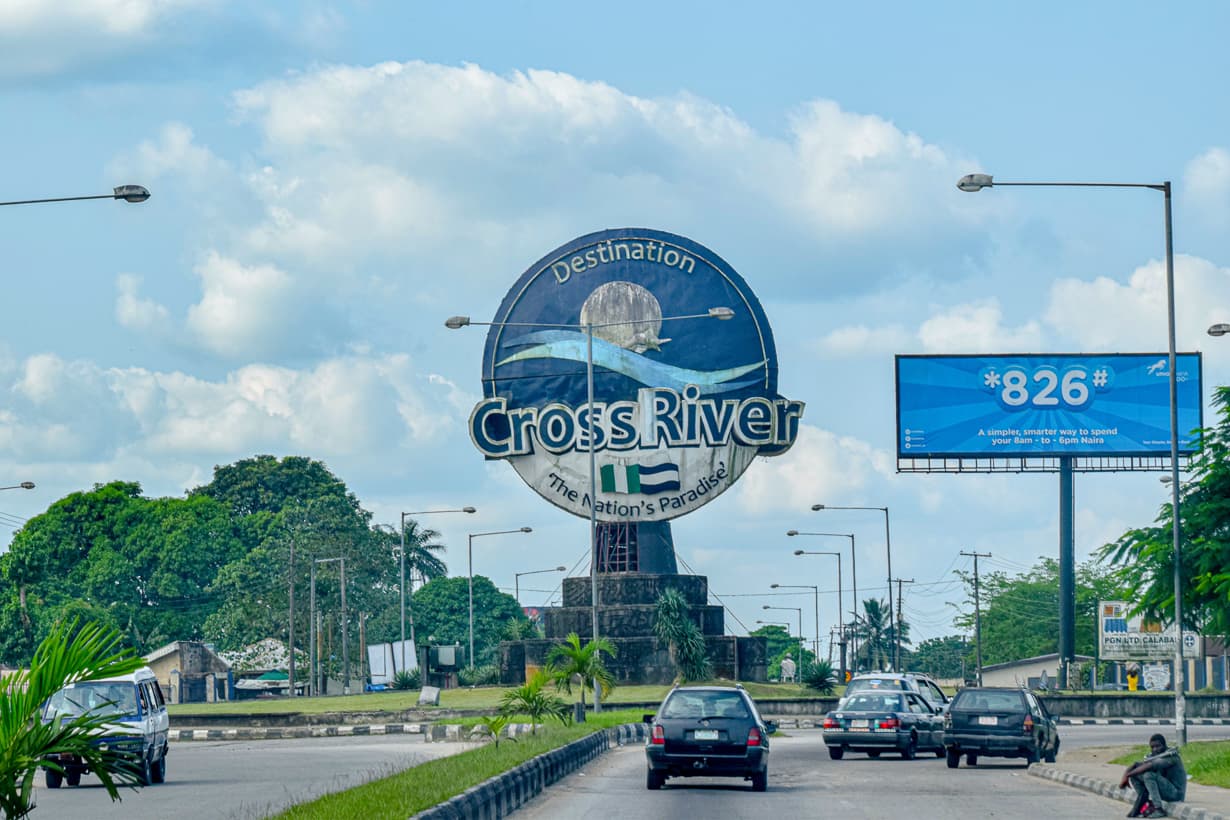CROSS RIVER